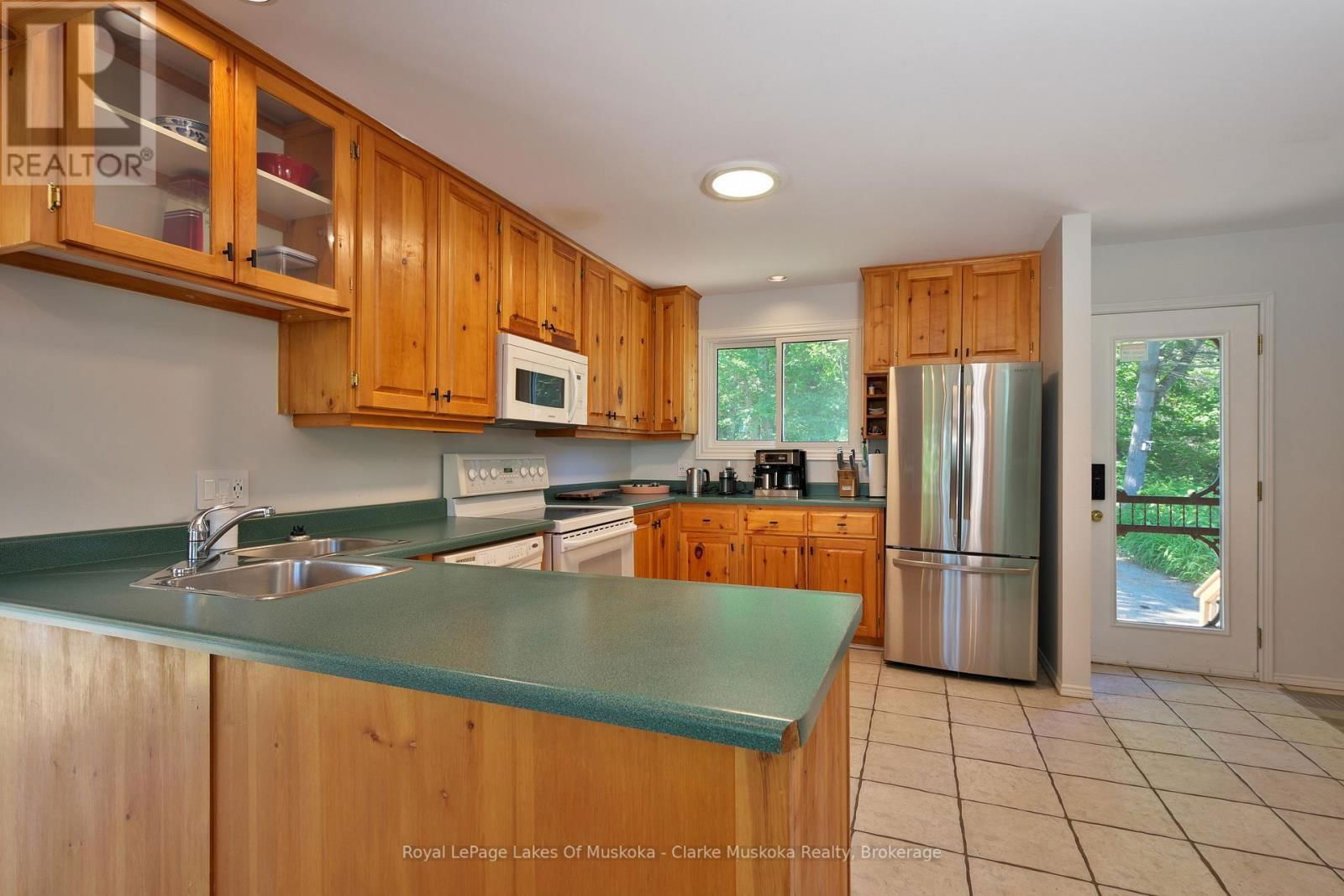 800 HASKETT'S DRIVE Image 10