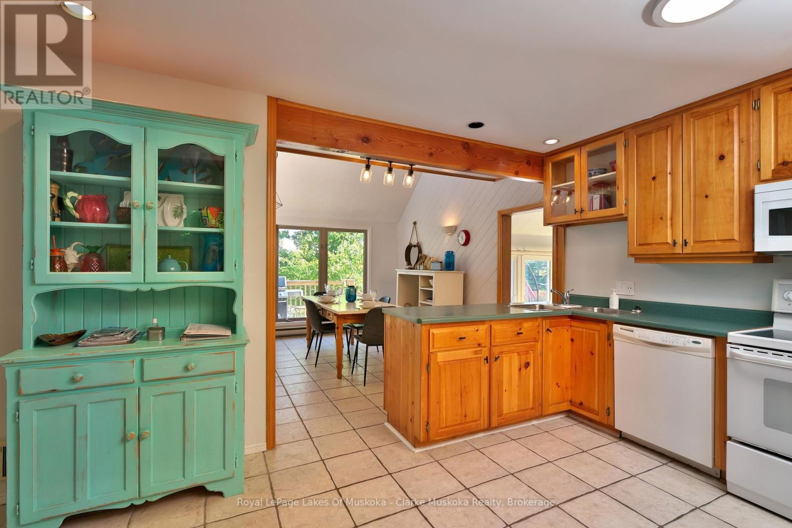 800 HASKETT'S DRIVE Image 12