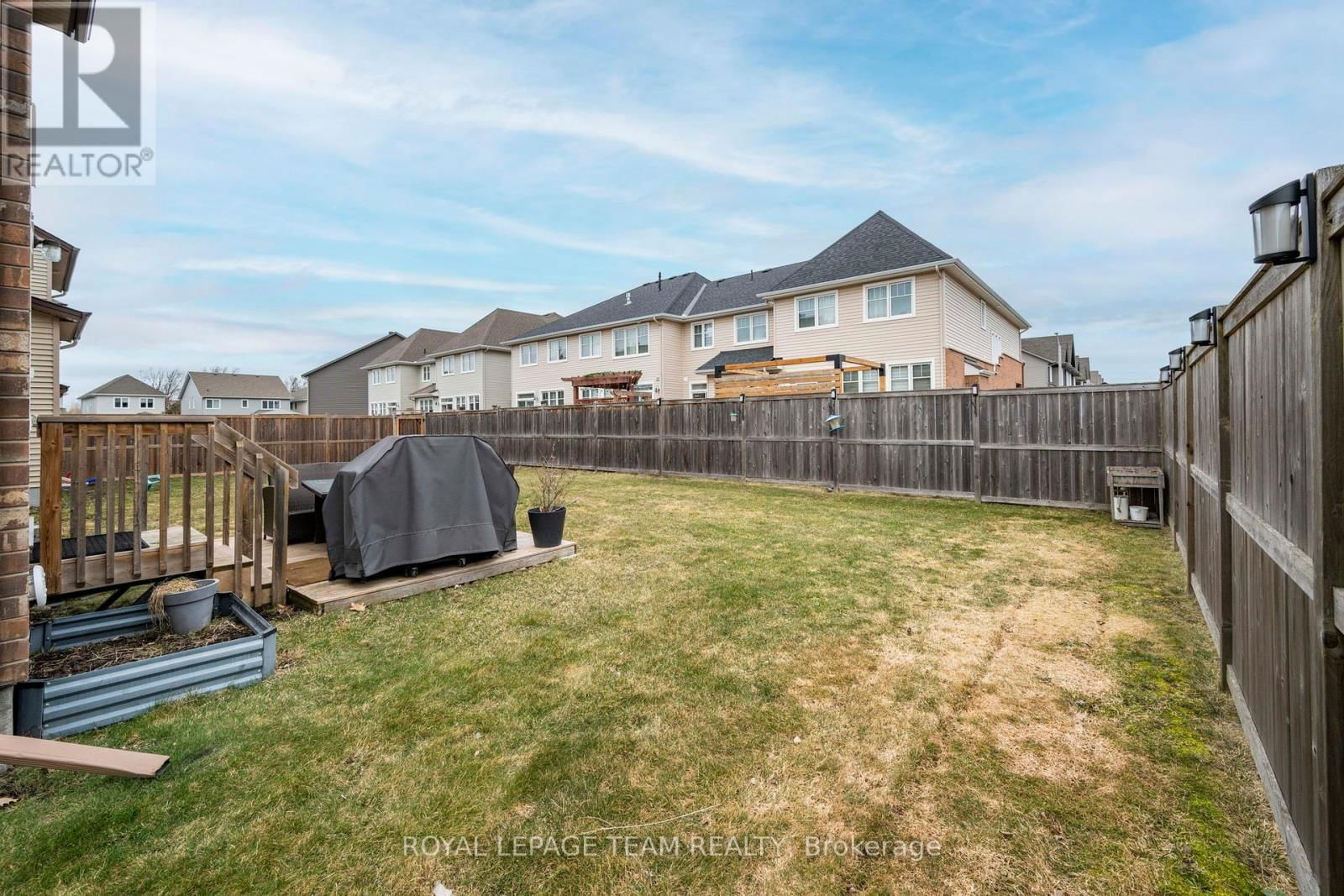 844 CEDAR CREEK DRIVE Image 28
