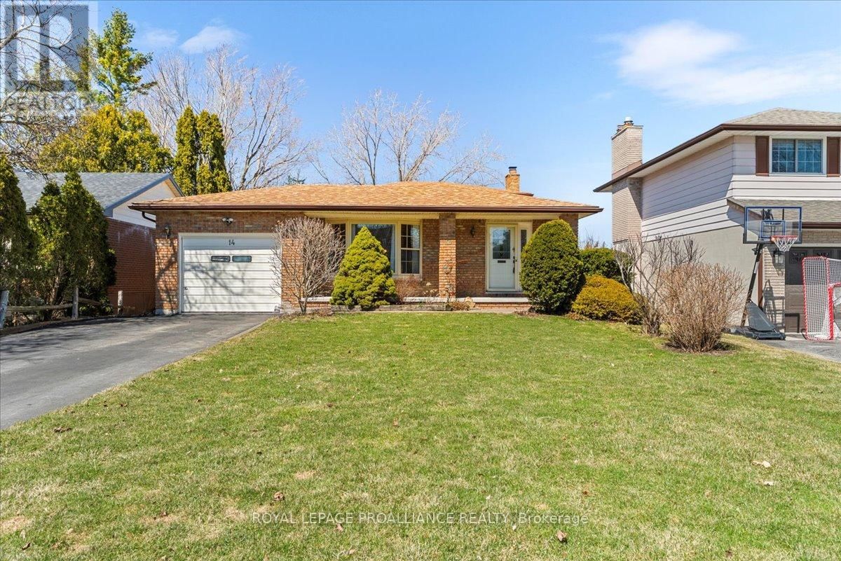 14 BRIARWOOD CRESCENT Image 1