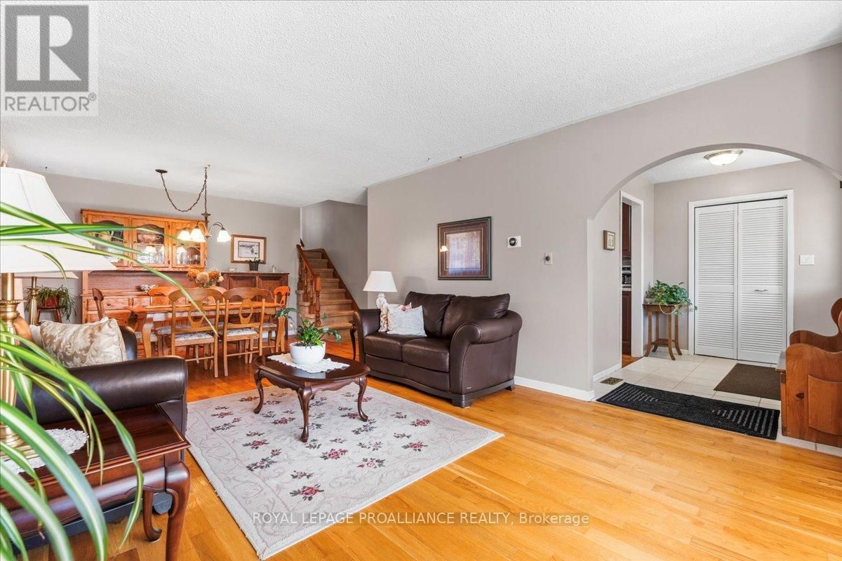 14 BRIARWOOD CRESCENT Image 10