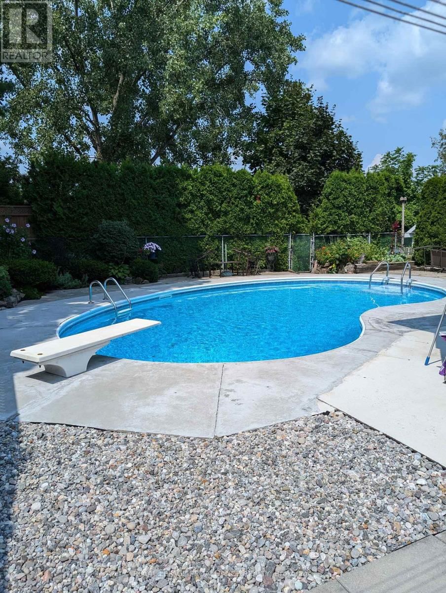 14 BRIARWOOD CRESCENT Image 3