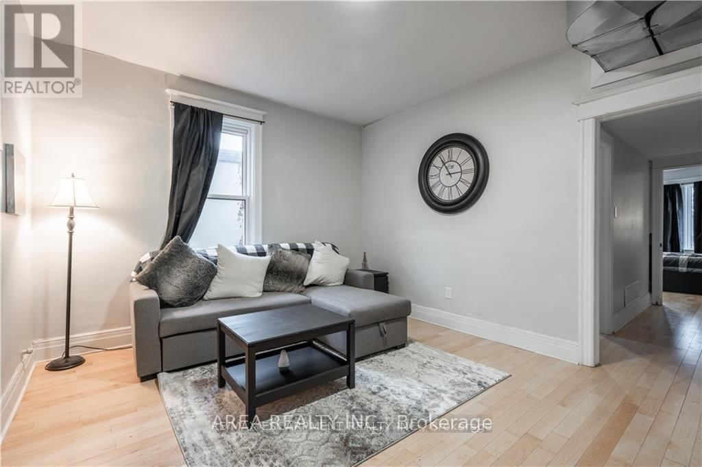 462-464 KING STREET WEST Image 14