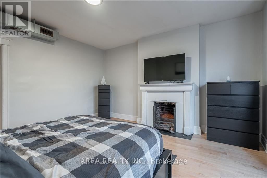 462-464 KING STREET WEST Image 18