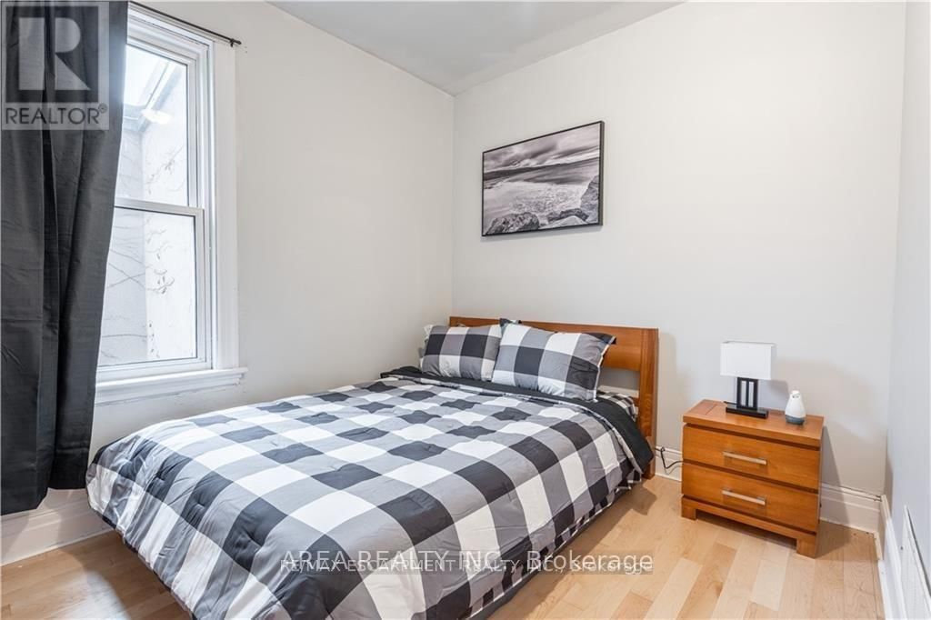 462-464 KING STREET WEST Image 19