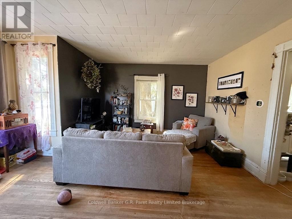 91 ROLPH STREET Image 16