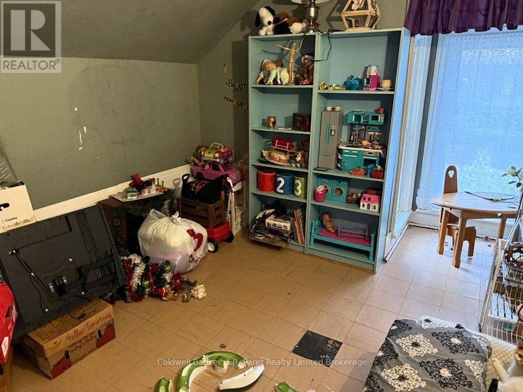 91 ROLPH STREET Image 21