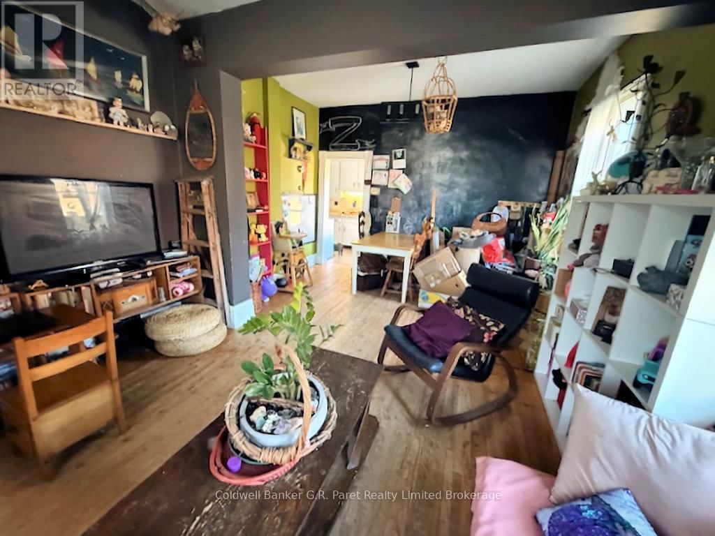 91 ROLPH STREET Image 30