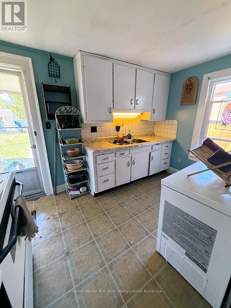 91 ROLPH STREET Image 33