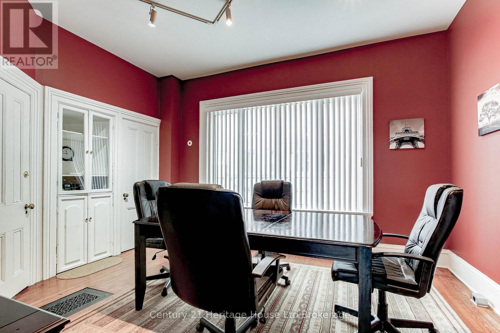 607 PRINCESS STREET Image 11