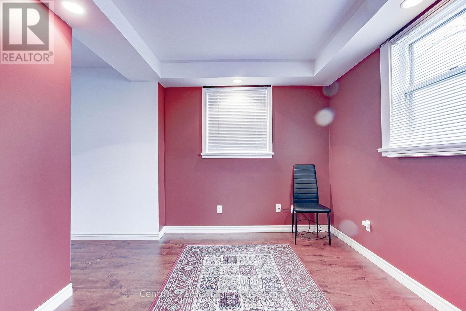607 PRINCESS STREET Image 12