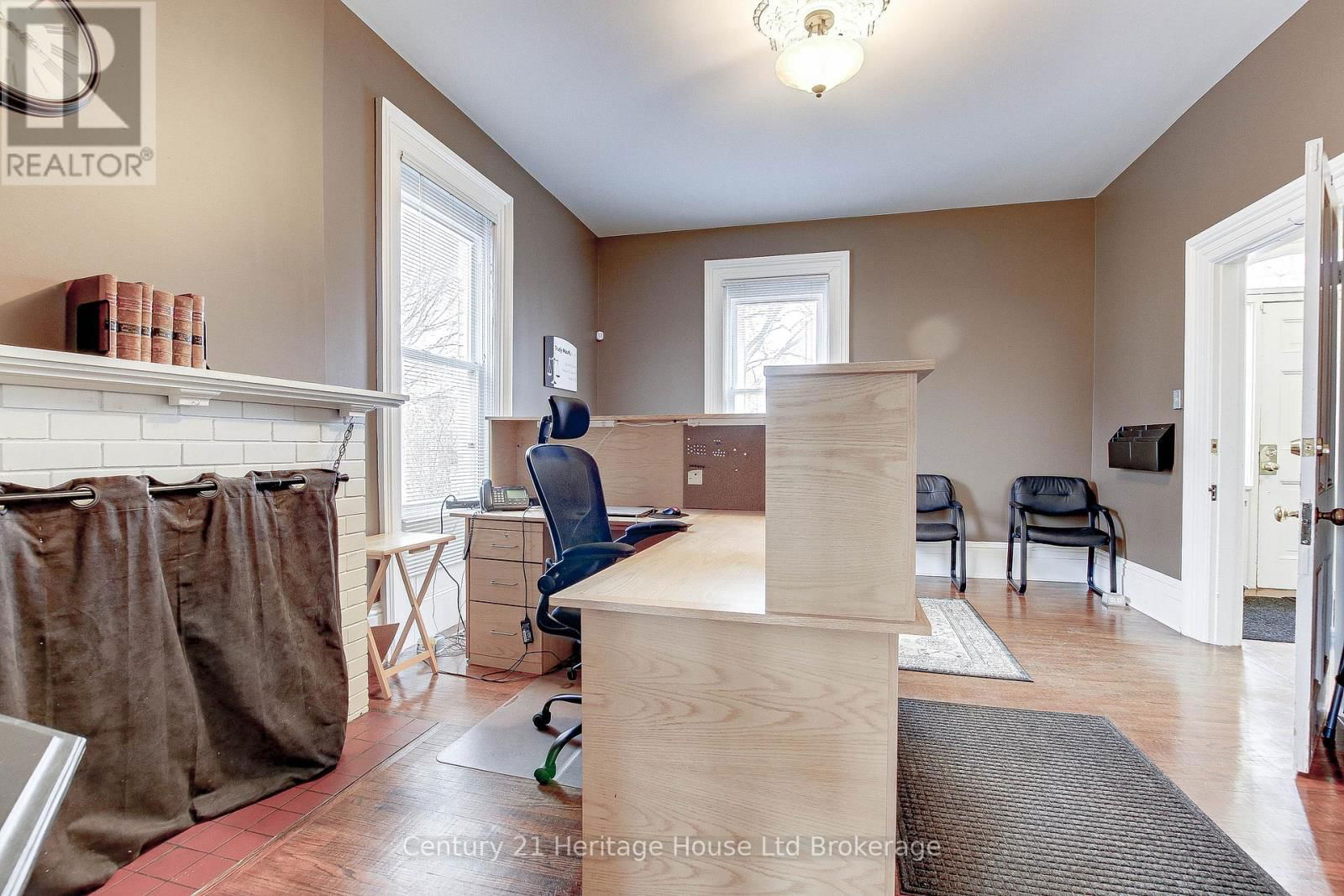 607 PRINCESS STREET Image 7