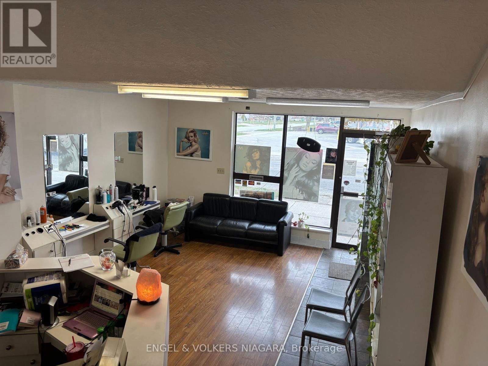 6120 DUNN STREET Image 12