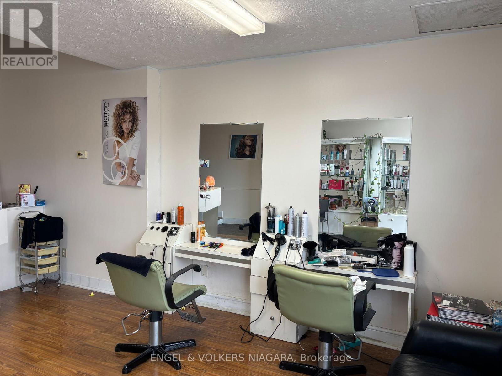 6120 DUNN STREET Image 2