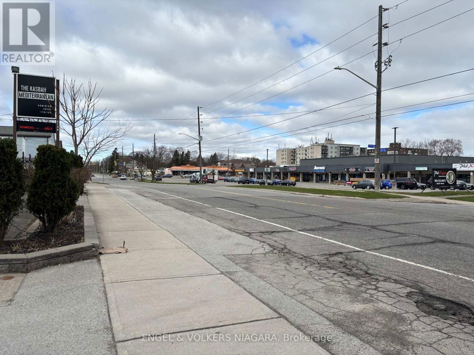 6120 DUNN STREET Image 6