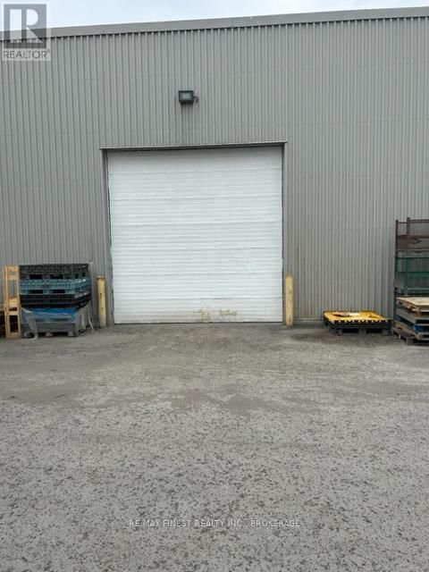 9 - 108 DAIRY AVENUE Image 1