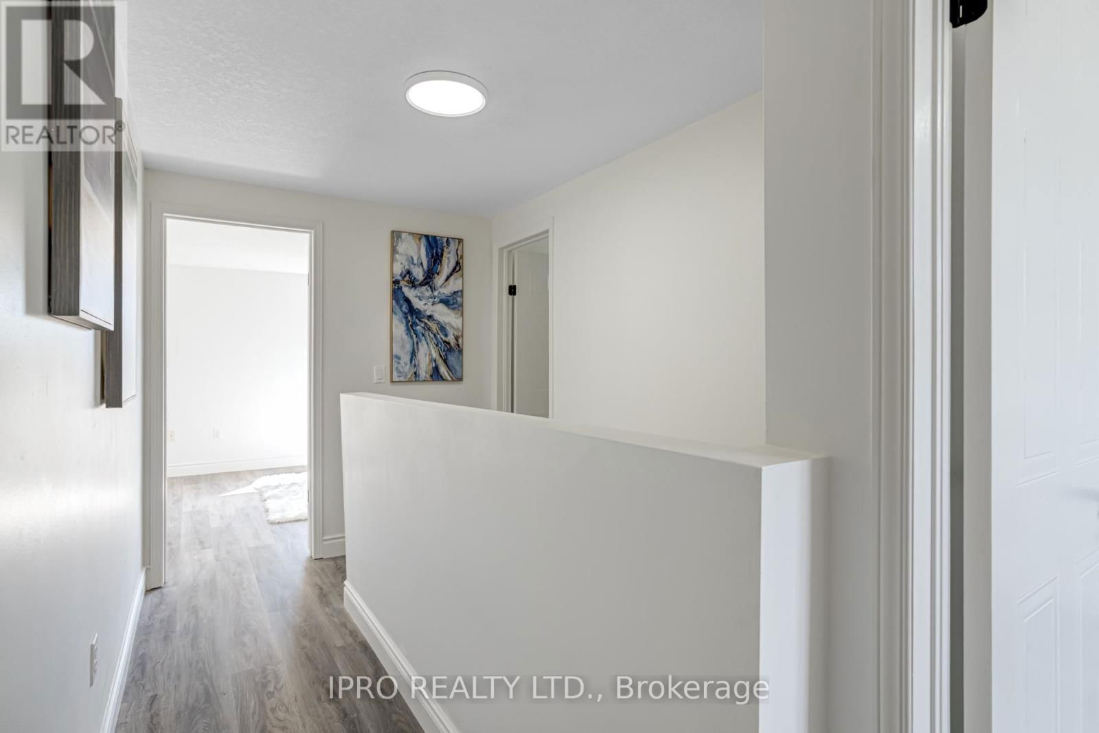 552 DANSBURY DRIVE Image 30