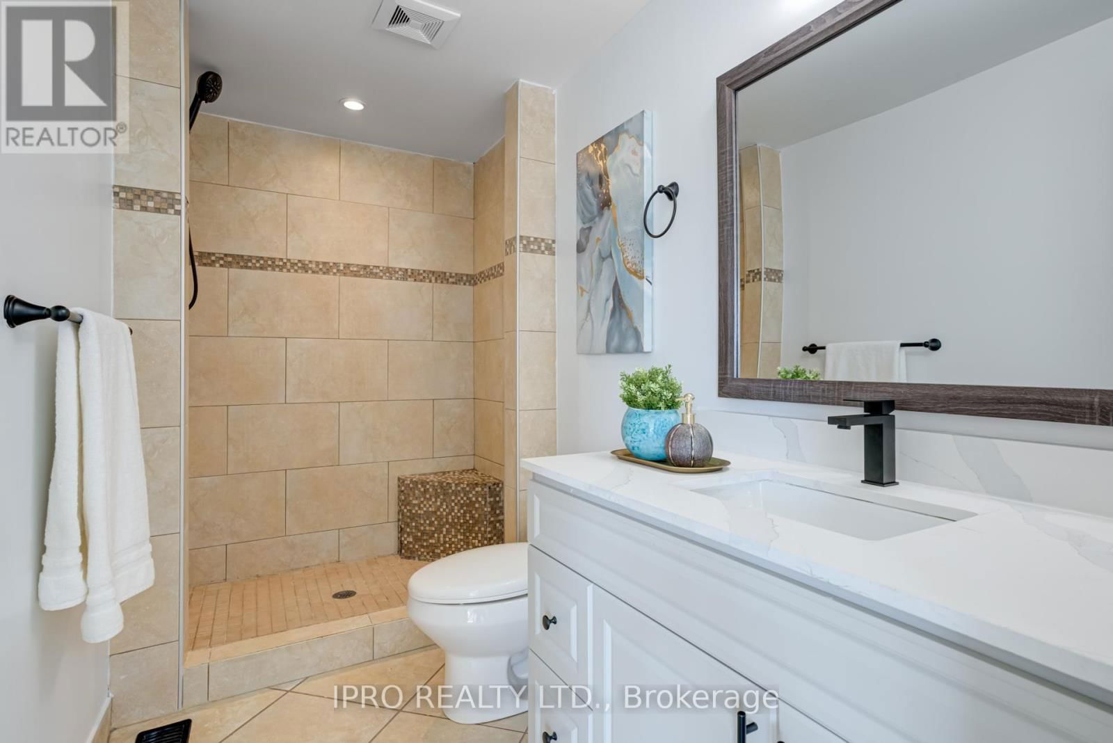 552 DANSBURY DRIVE Image 34