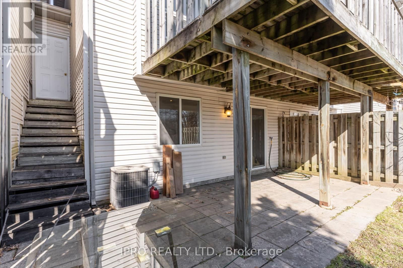 552 DANSBURY DRIVE Image 49