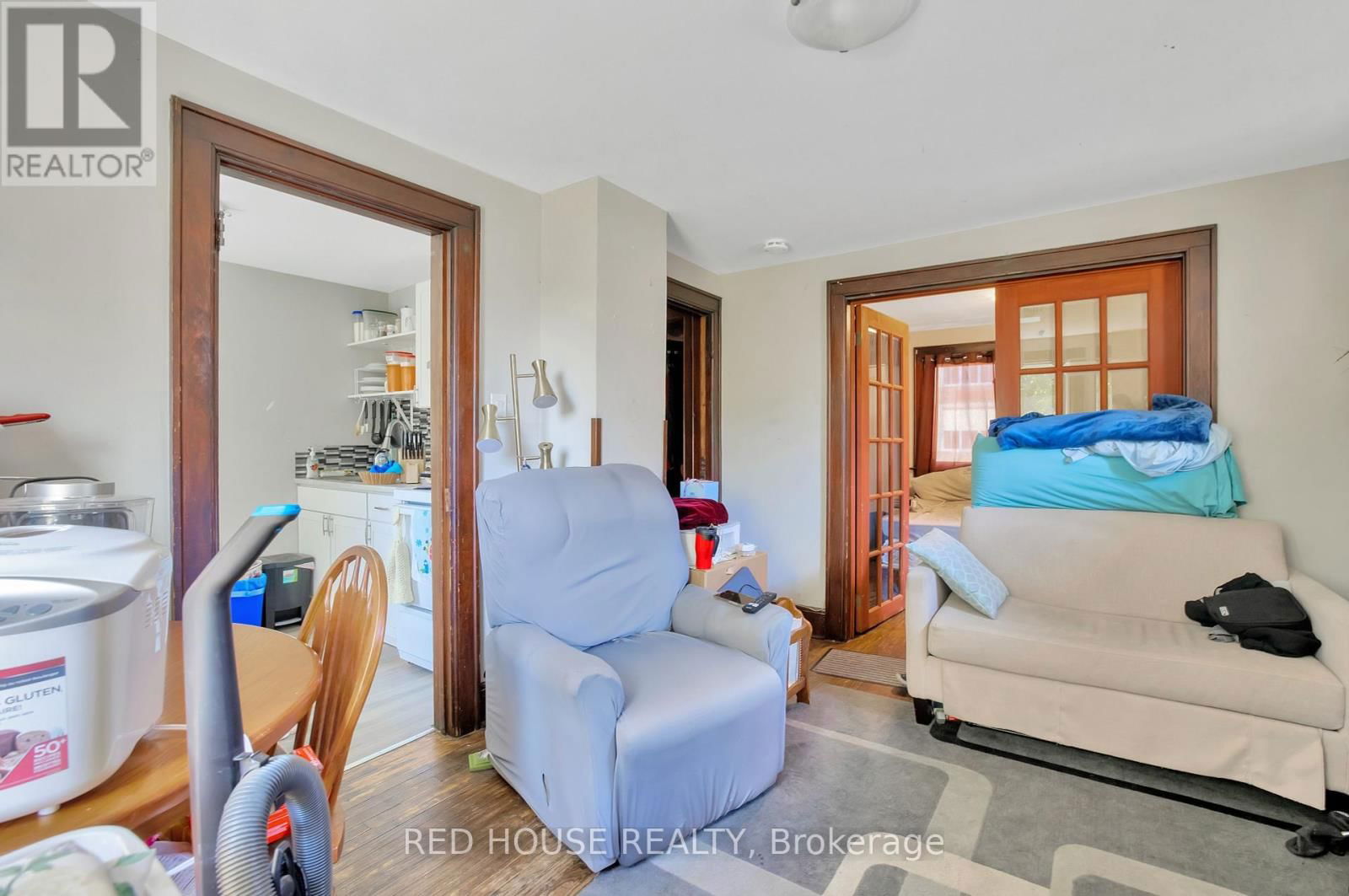 531 MCEWAN AVENUE EAST Image 12