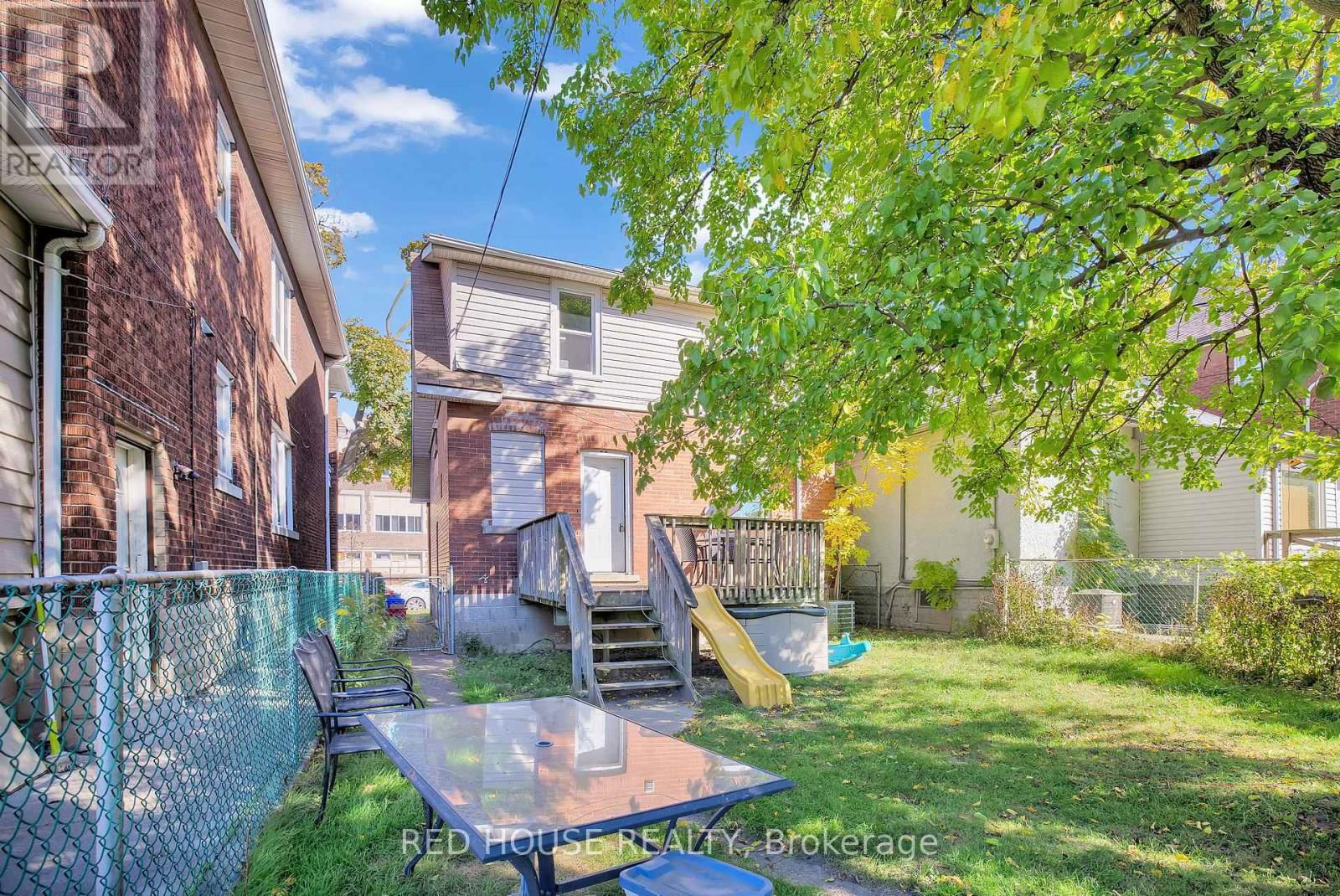 531 MCEWAN AVENUE EAST Image 15