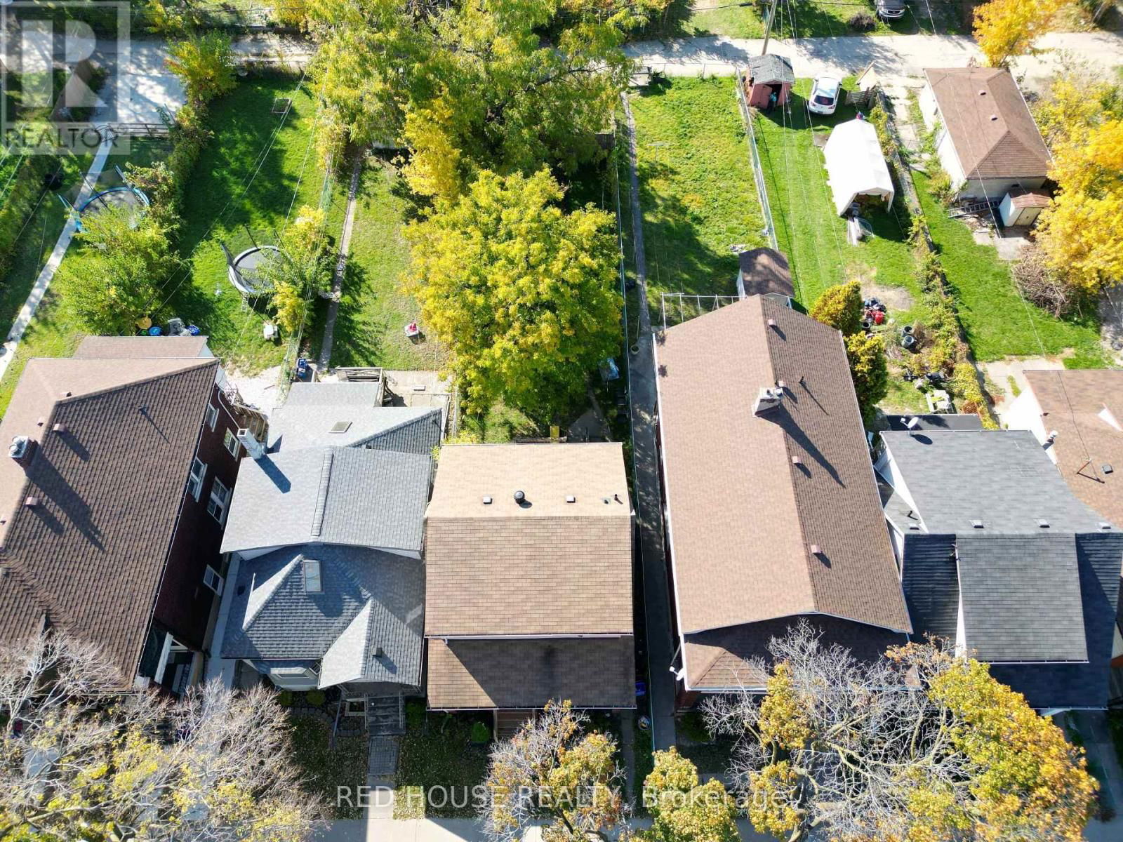 531 MCEWAN AVENUE EAST Image 17