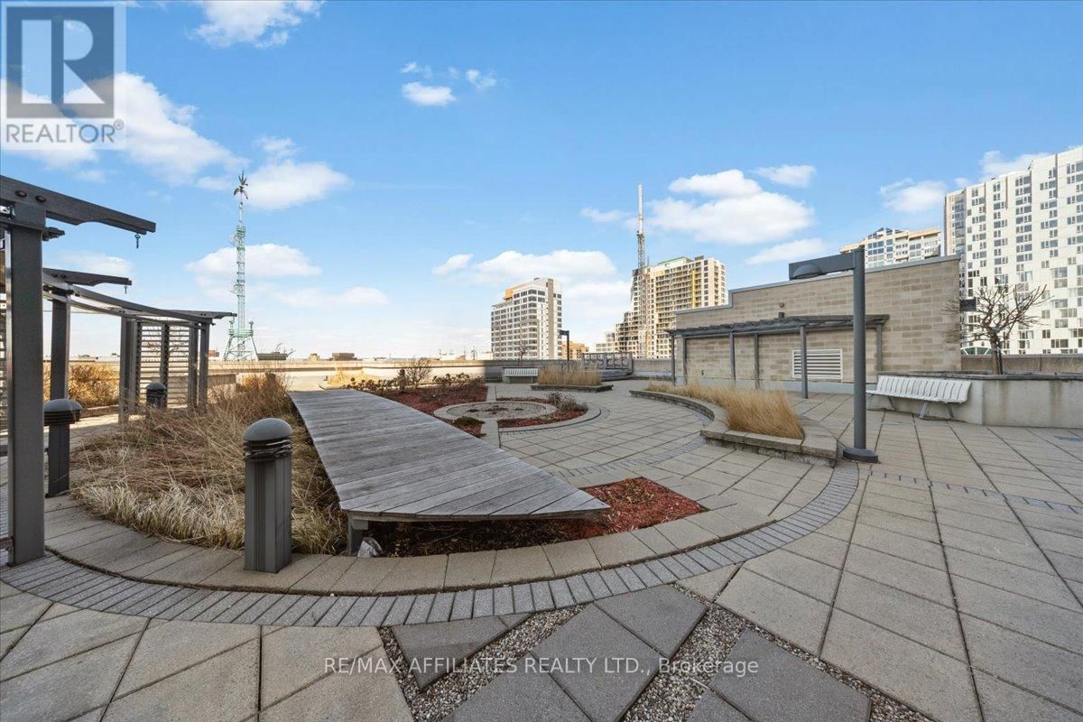 1003 - 90 GEORGE STREET Image 30