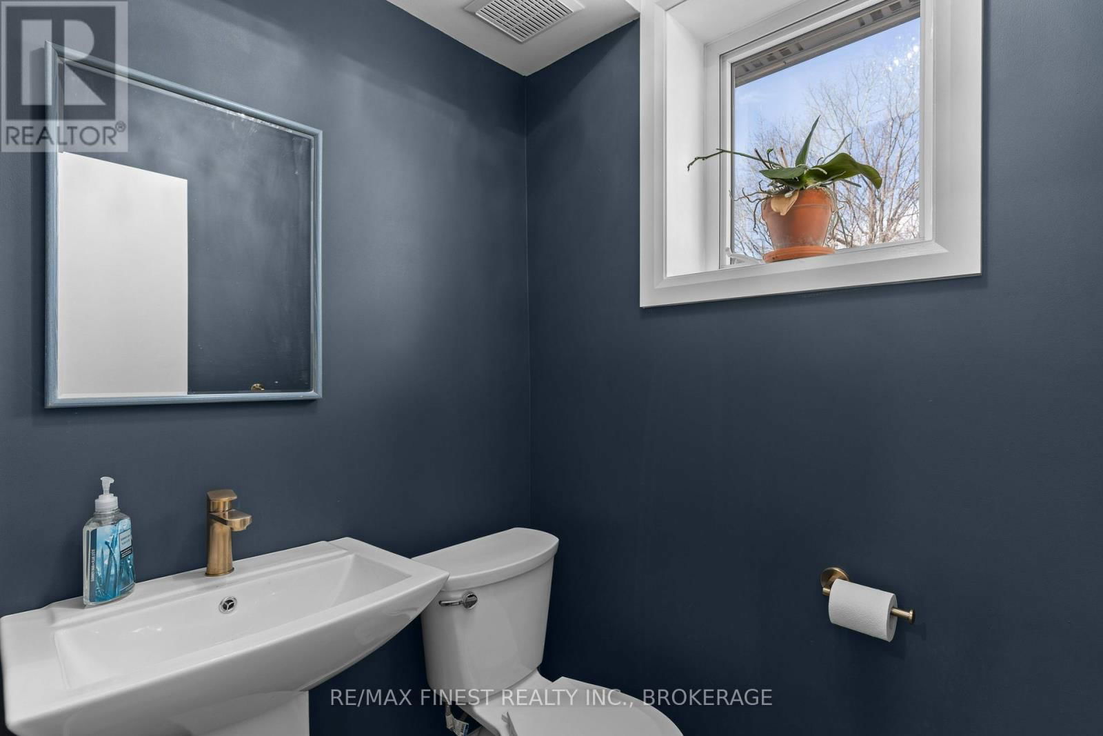 281 WELBORNE AVENUE Image 25