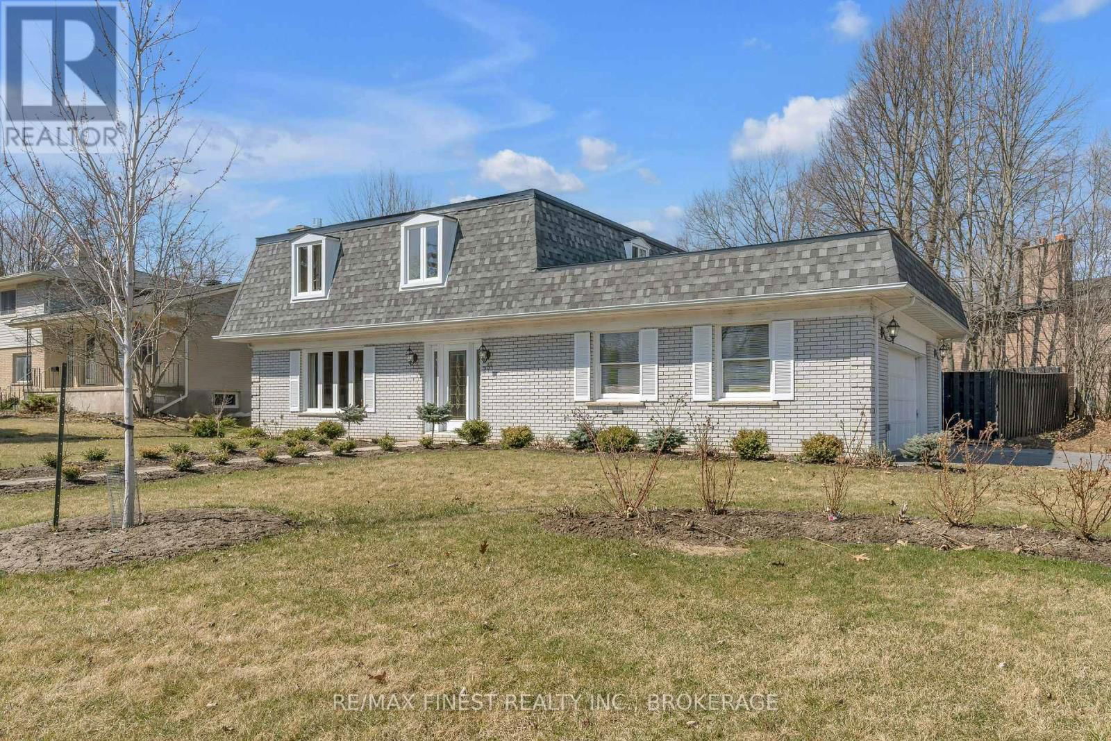 281 WELBORNE AVENUE Image 3