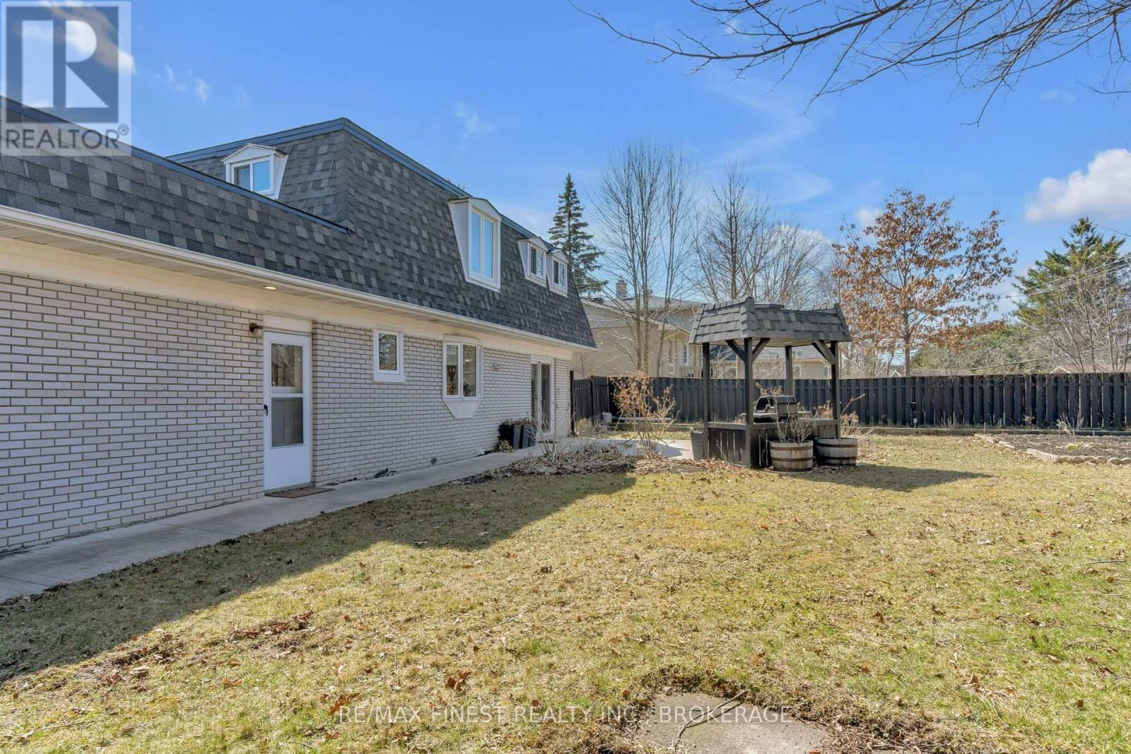 281 WELBORNE AVENUE Image 47