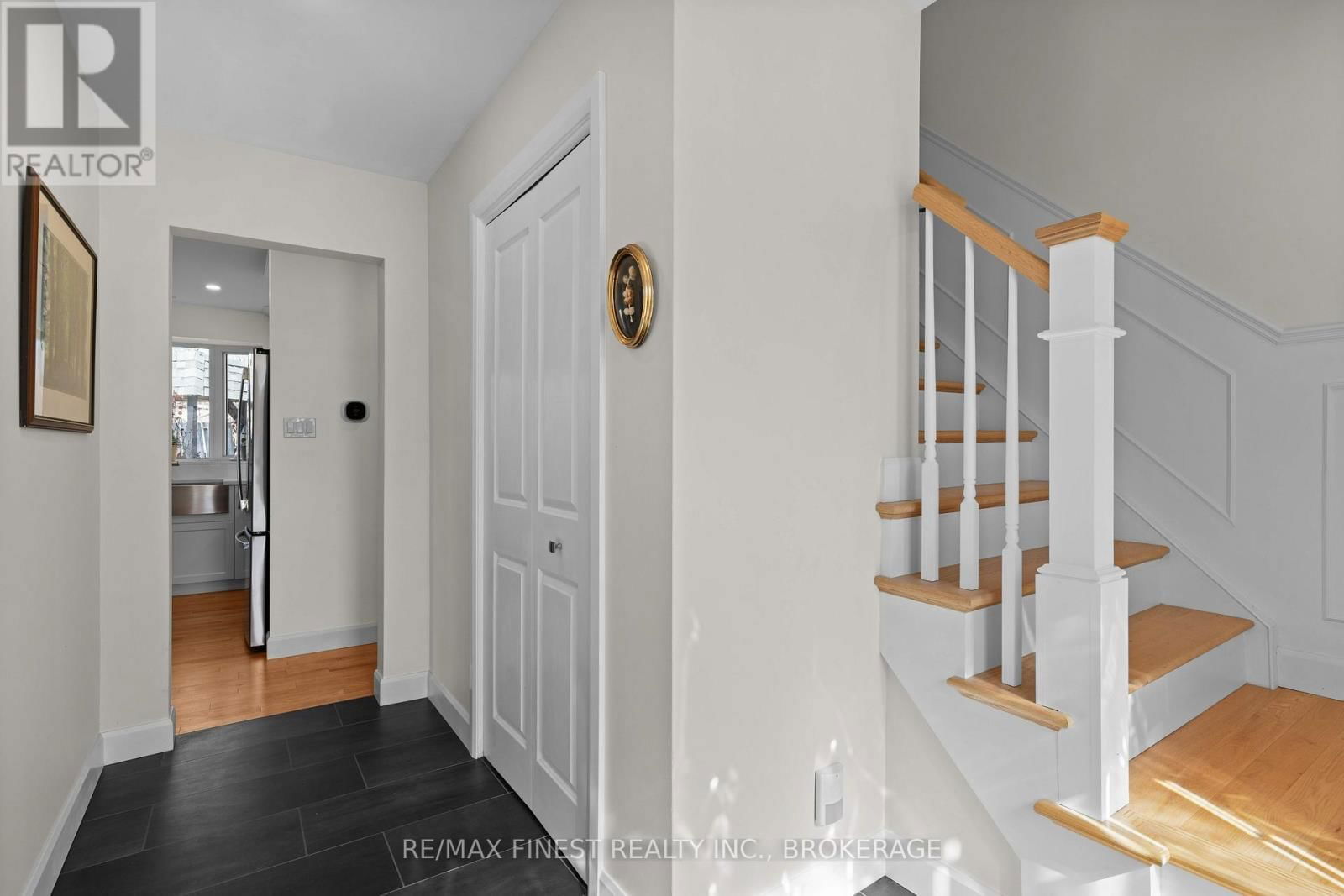 281 WELBORNE AVENUE Image 8