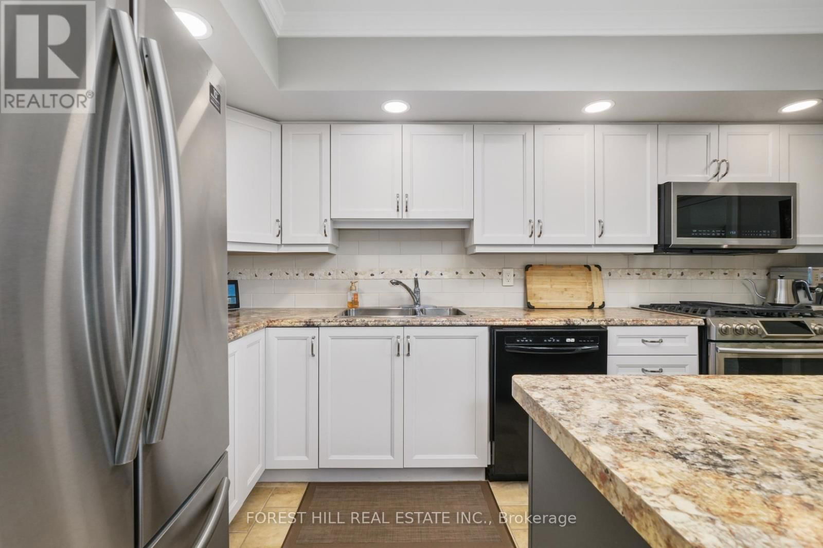 360 FIFE AVENUE Image 13