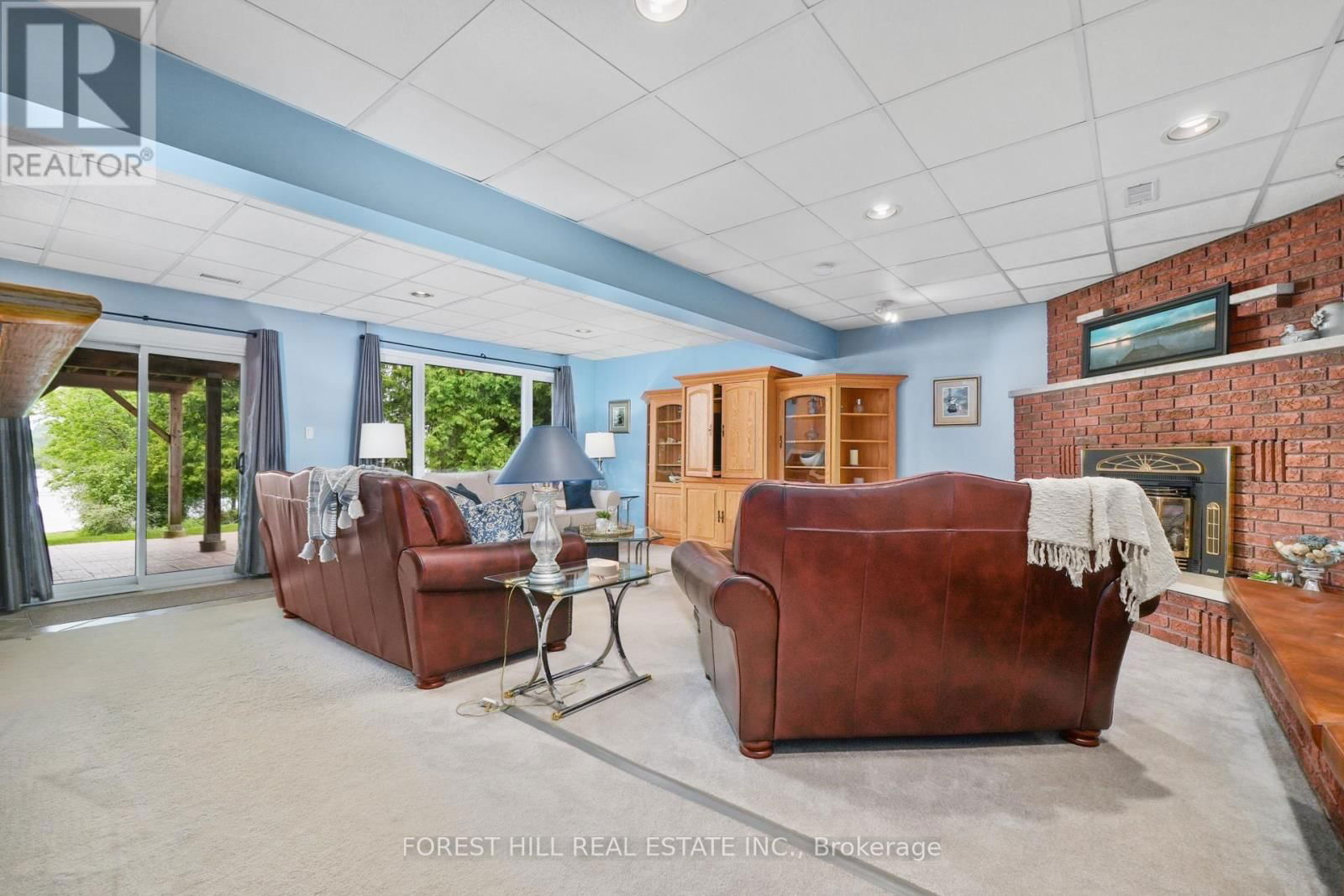 360 FIFE AVENUE Image 32