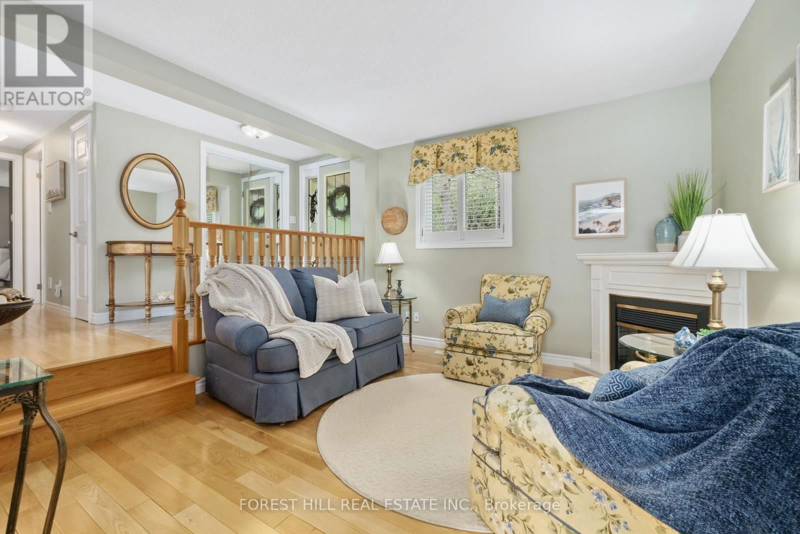360 FIFE AVENUE Image 9