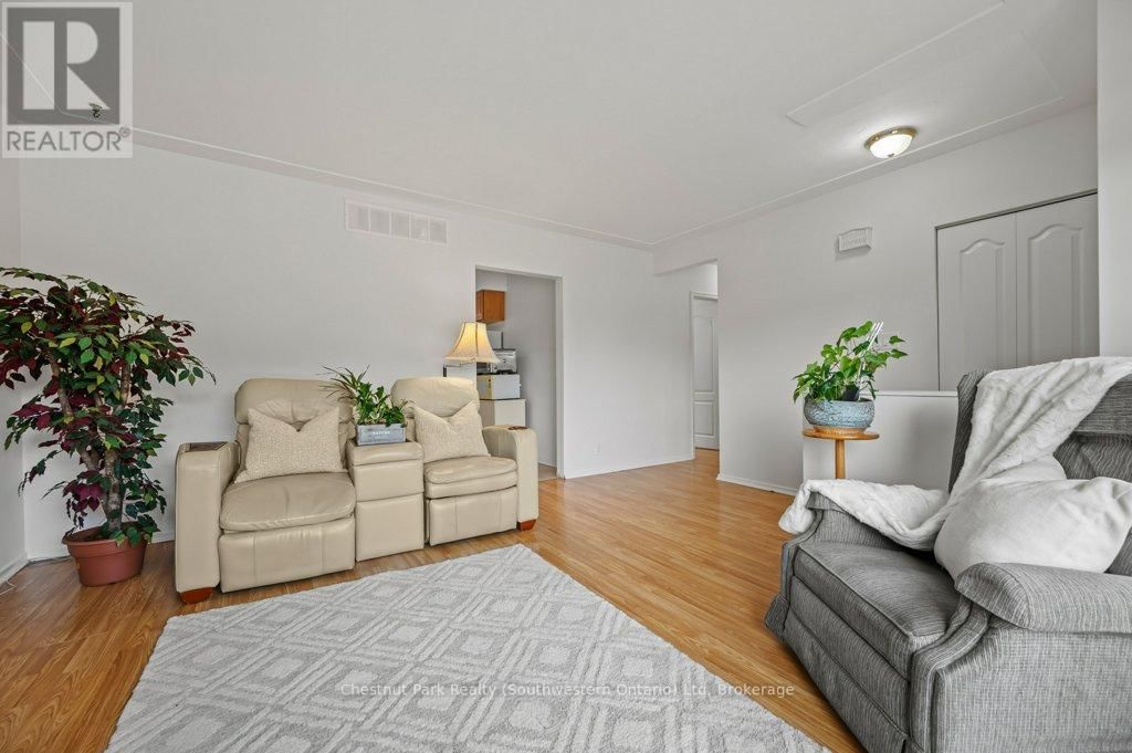 66 JUNE AVENUE Image 14