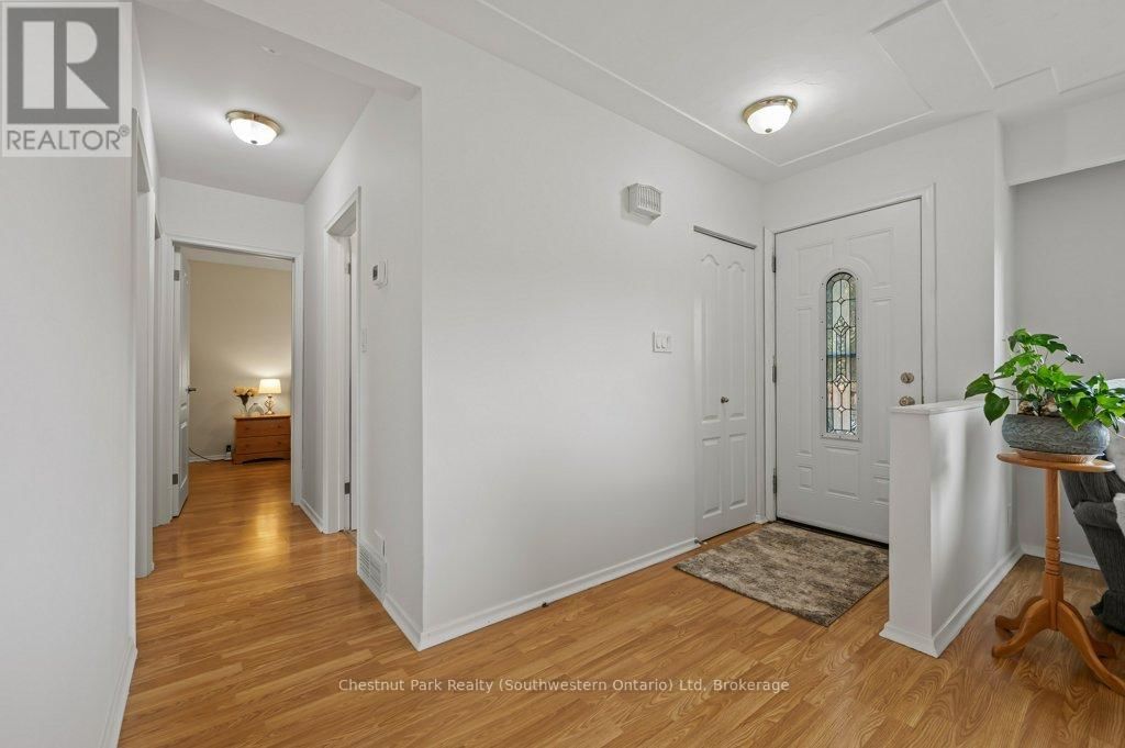66 JUNE AVENUE Image 20