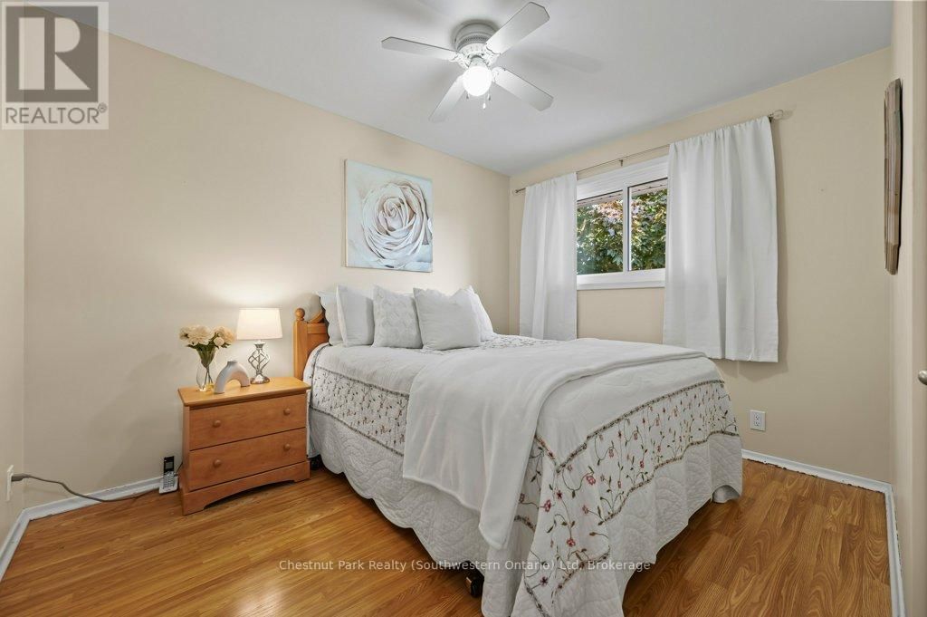 66 JUNE AVENUE Image 23