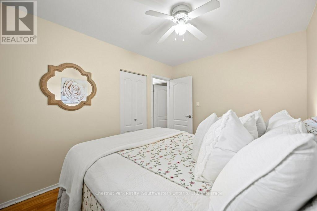 66 JUNE AVENUE Image 24