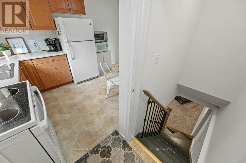66 JUNE AVENUE Image 29