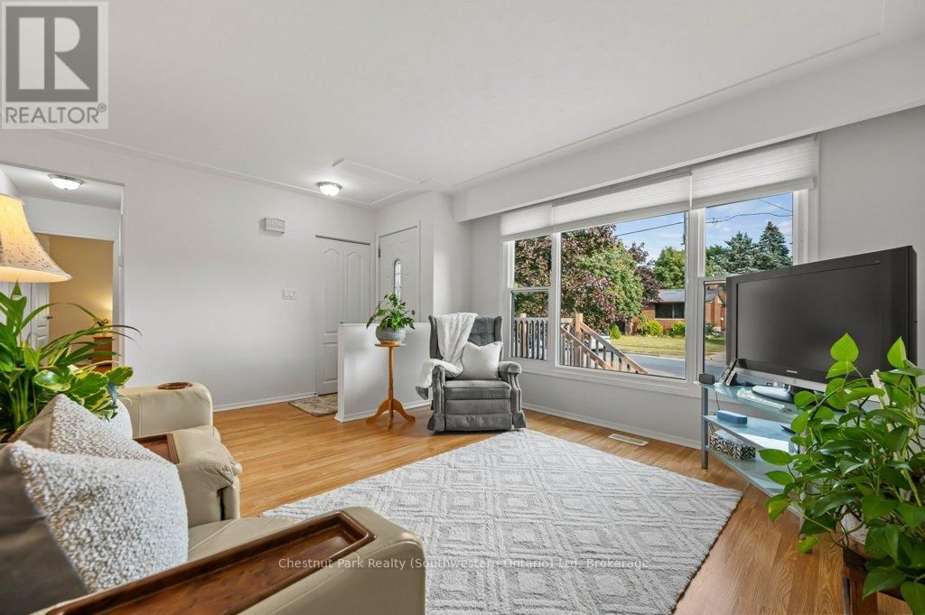 66 JUNE AVENUE Image 3