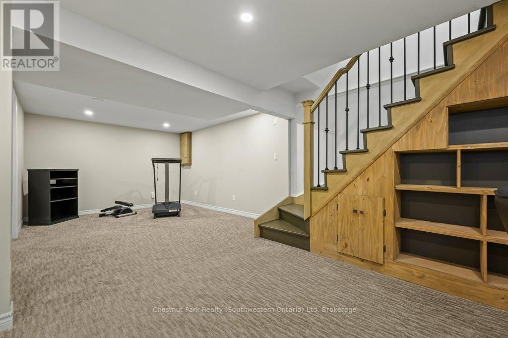 66 JUNE AVENUE Image 30