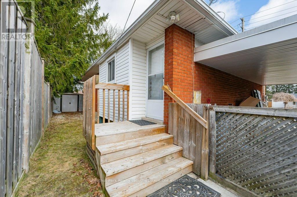 66 JUNE AVENUE Image 36