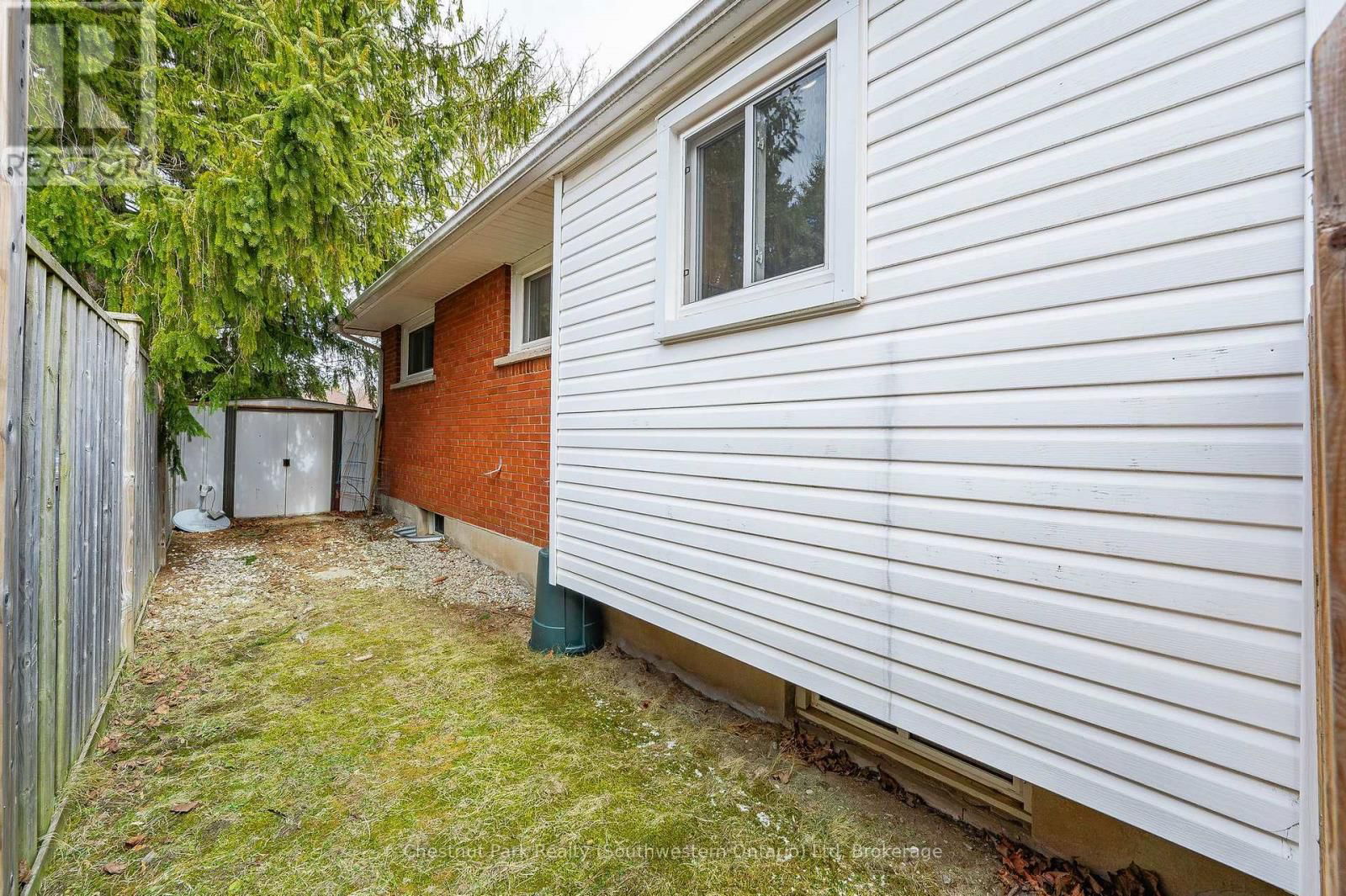 66 JUNE AVENUE Image 37