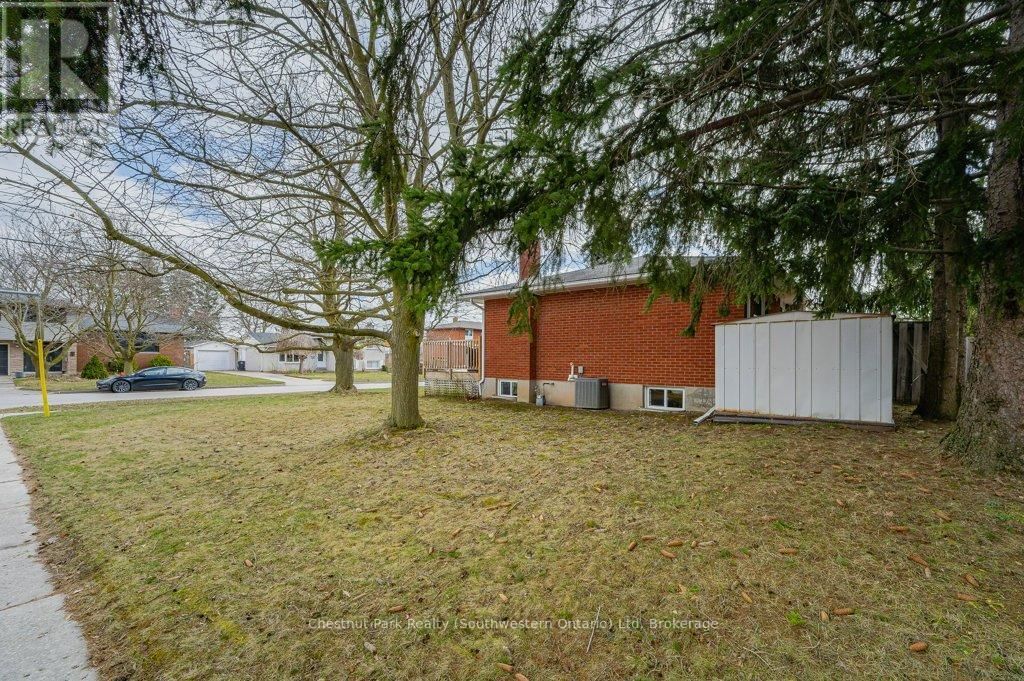 66 JUNE AVENUE Image 39
