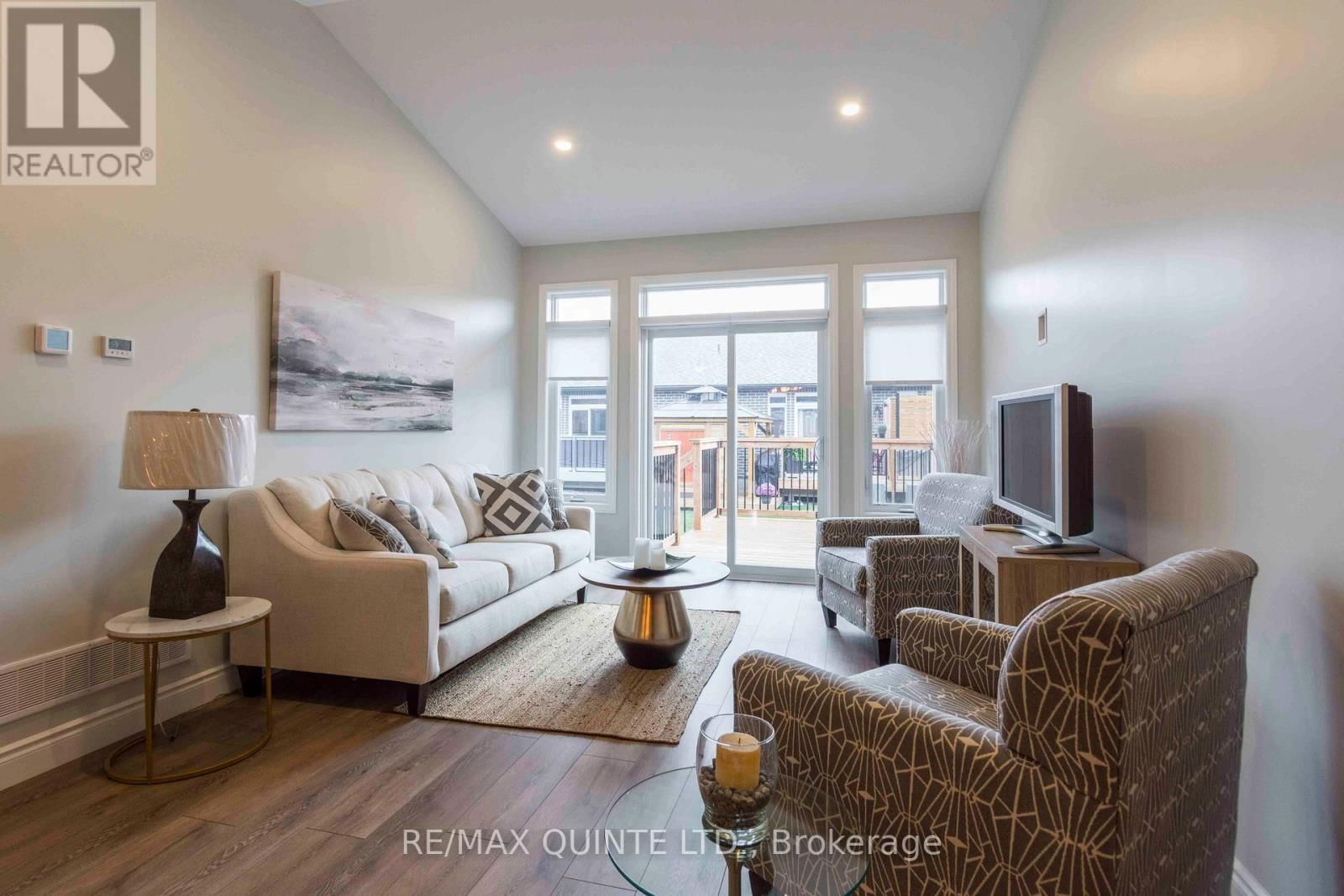 79 RAYCROFT DRIVE Image 12