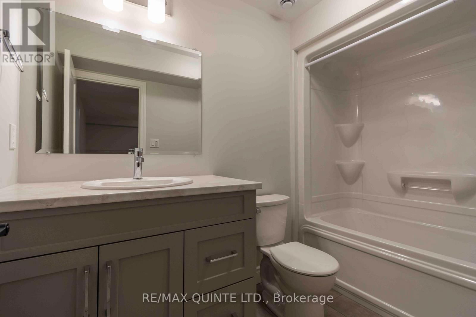 79 RAYCROFT DRIVE Image 25