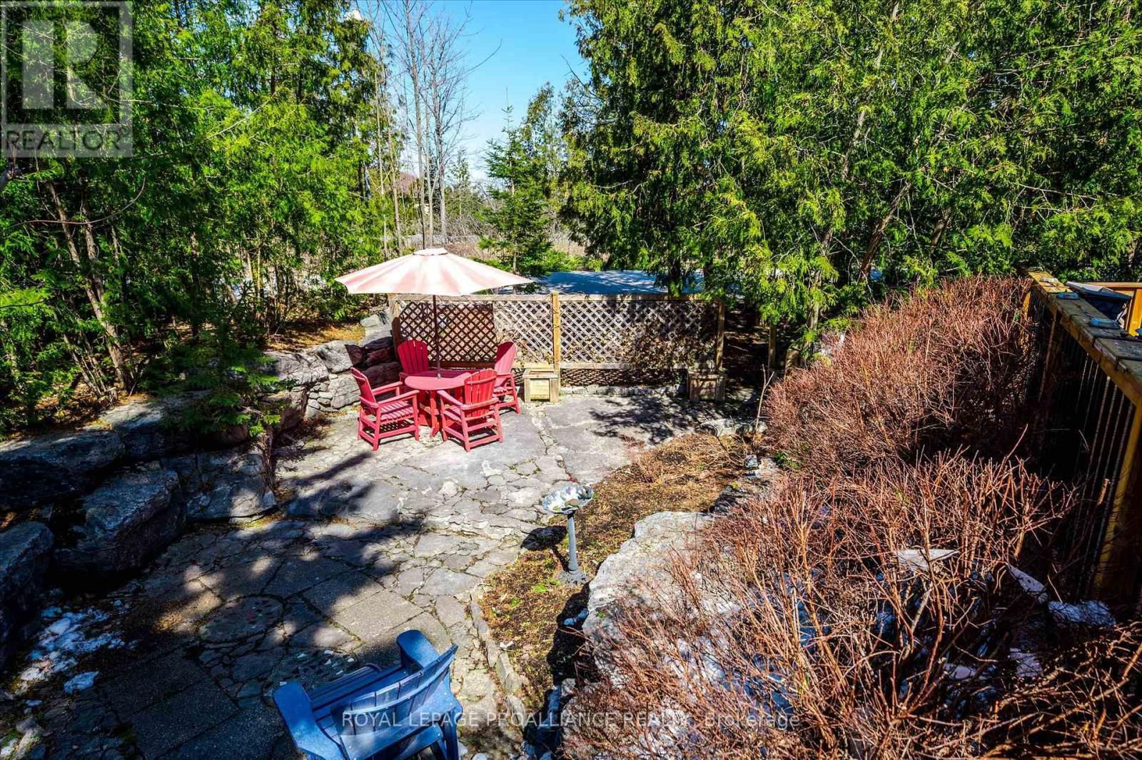 2 PATRICIA PLACE Image 17