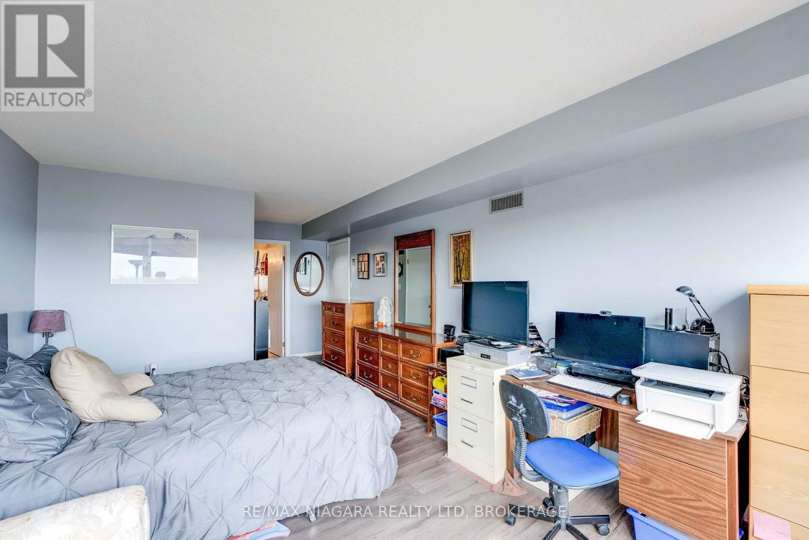 702 - 5100 DORCHESTER ROAD WEST Image 37