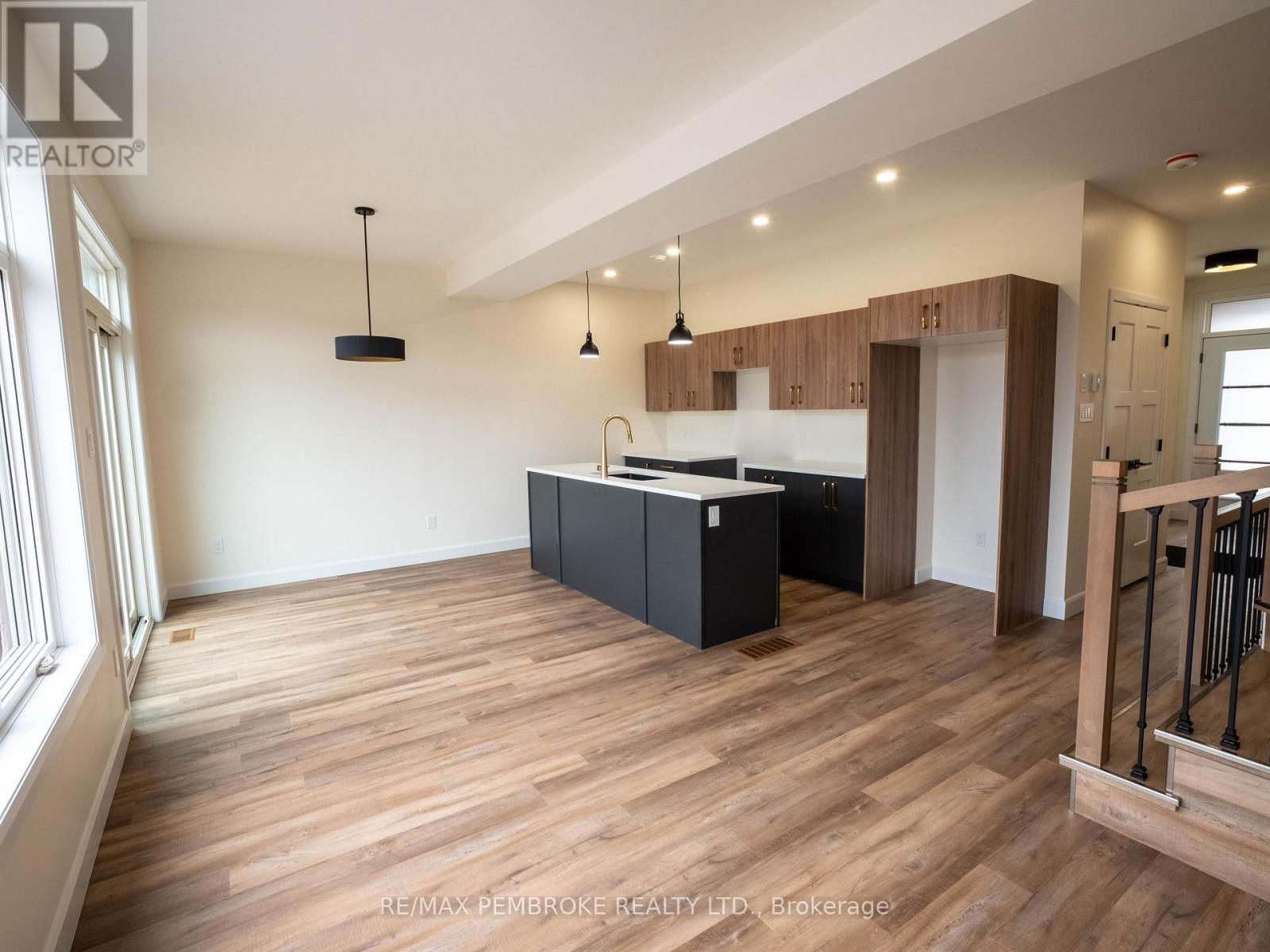 7 NORTHBROOK ROAD Image 15