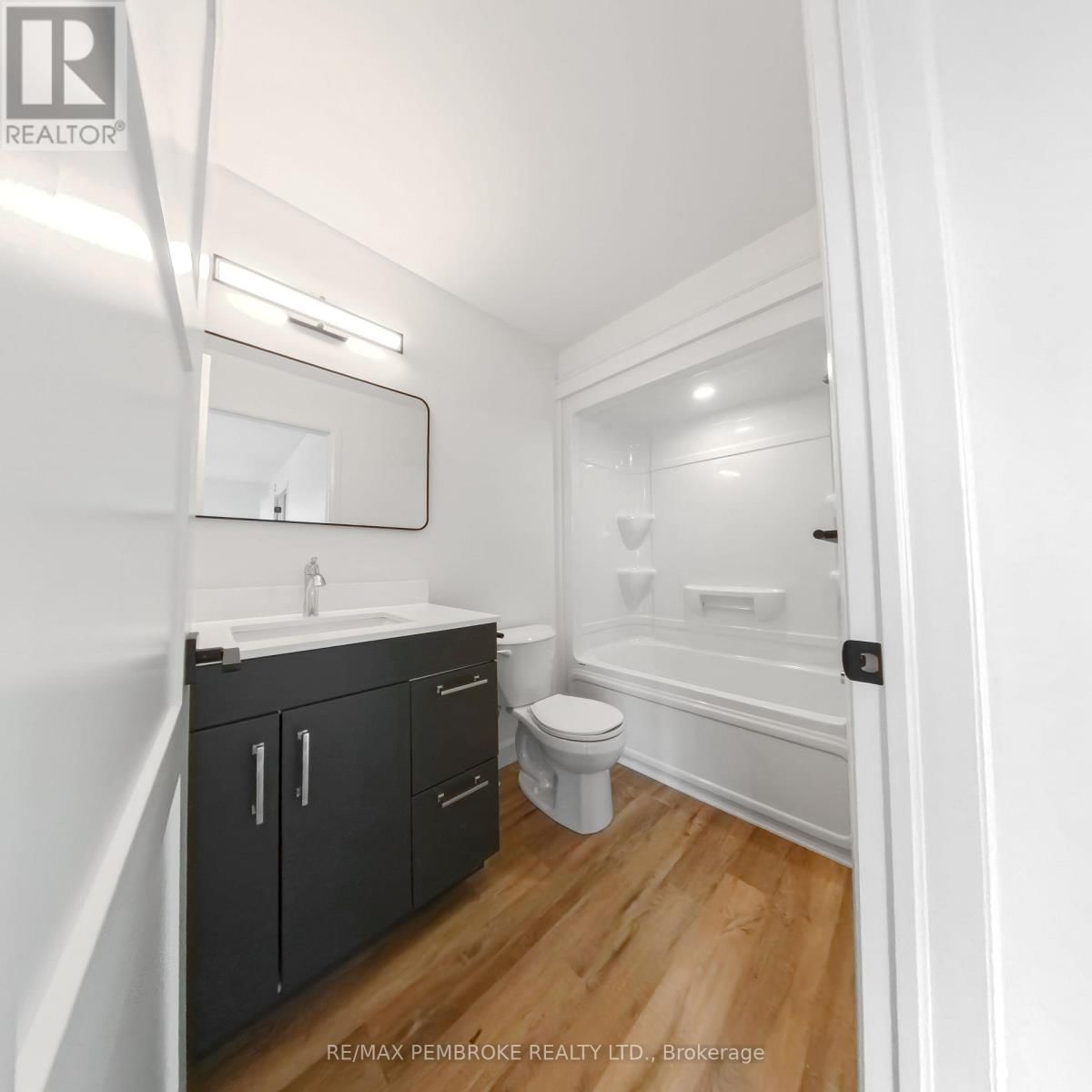 7 NORTHBROOK ROAD Image 25